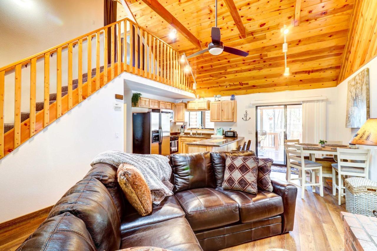 Lakeside Cabin Rental With Hot Tub - Close To Hiking ไพน์ท็อป-เลคไซด์ ภายนอก รูปภาพ