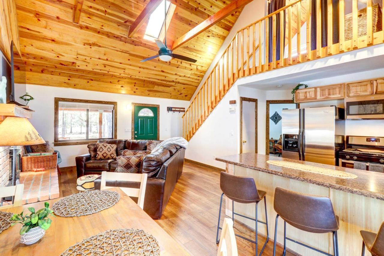 Lakeside Cabin Rental With Hot Tub - Close To Hiking ไพน์ท็อป-เลคไซด์ ภายนอก รูปภาพ