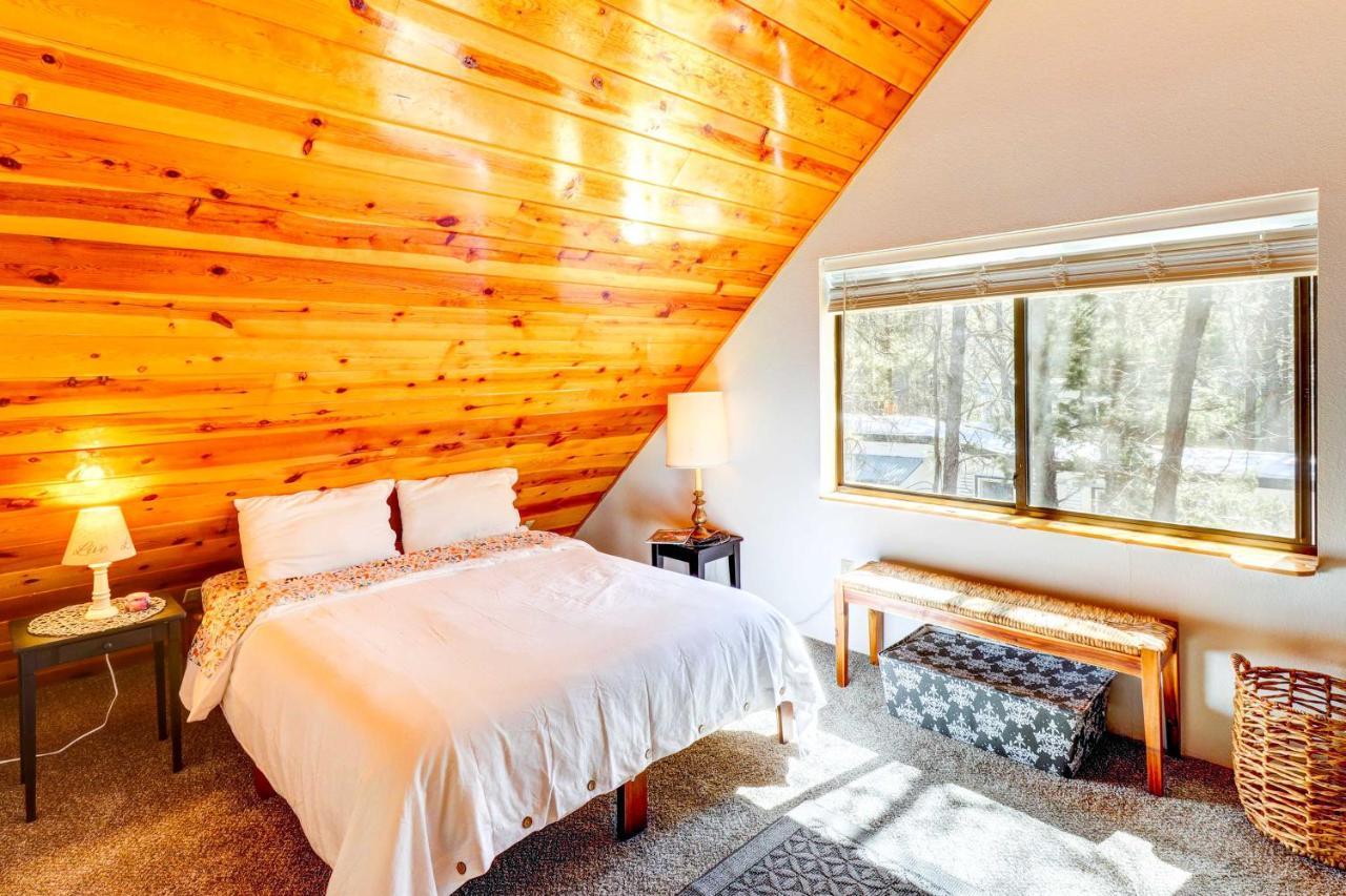 Lakeside Cabin Rental With Hot Tub - Close To Hiking ไพน์ท็อป-เลคไซด์ ภายนอก รูปภาพ